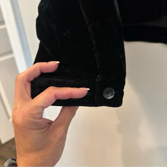 Chicos Velvet Jacket  Blazer Rayon Blend Long Sleeve Lined Black Size 1 ( Med/8) - Picture 7 of 10